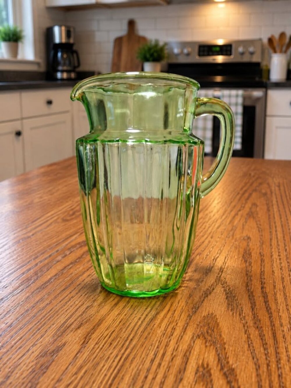 Vintage 1930s Anchor Hocking Pillar Optic Green Uranium Glass Pitcher 80oz